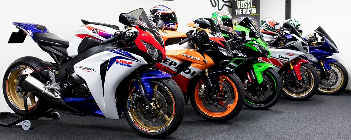 Dekker Motor Parts Hapert Motoren, onderdelen, accessoires en banden